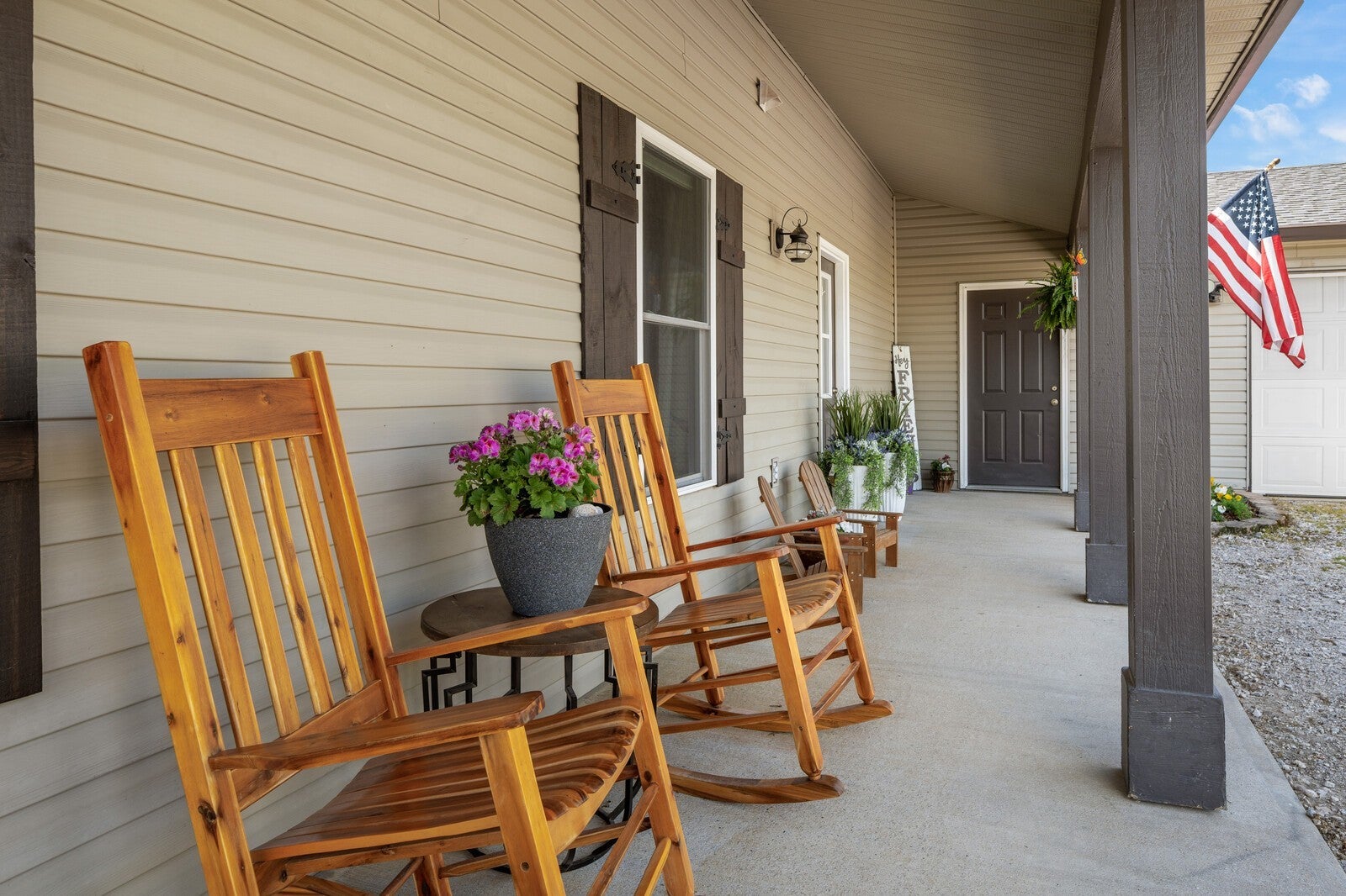 Photo of Listing #3171401