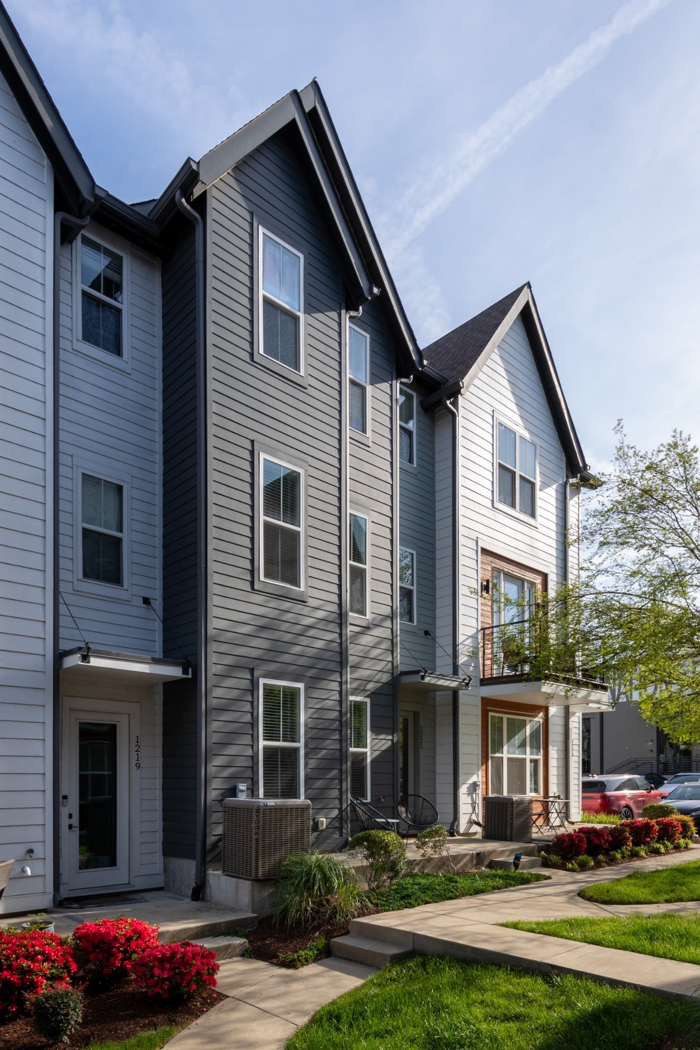 Photo of Listing #3171543