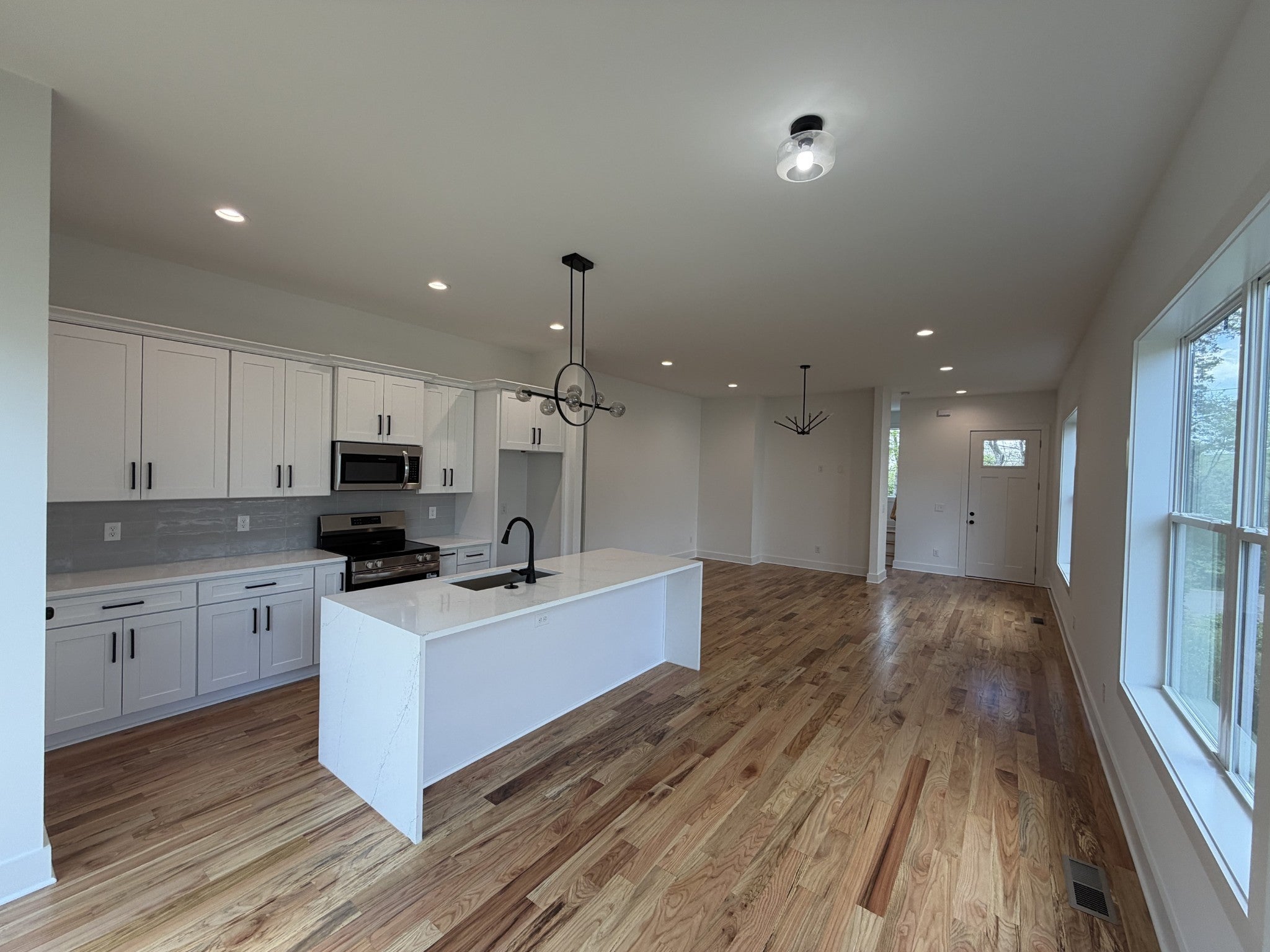 Photo of Listing #3171585