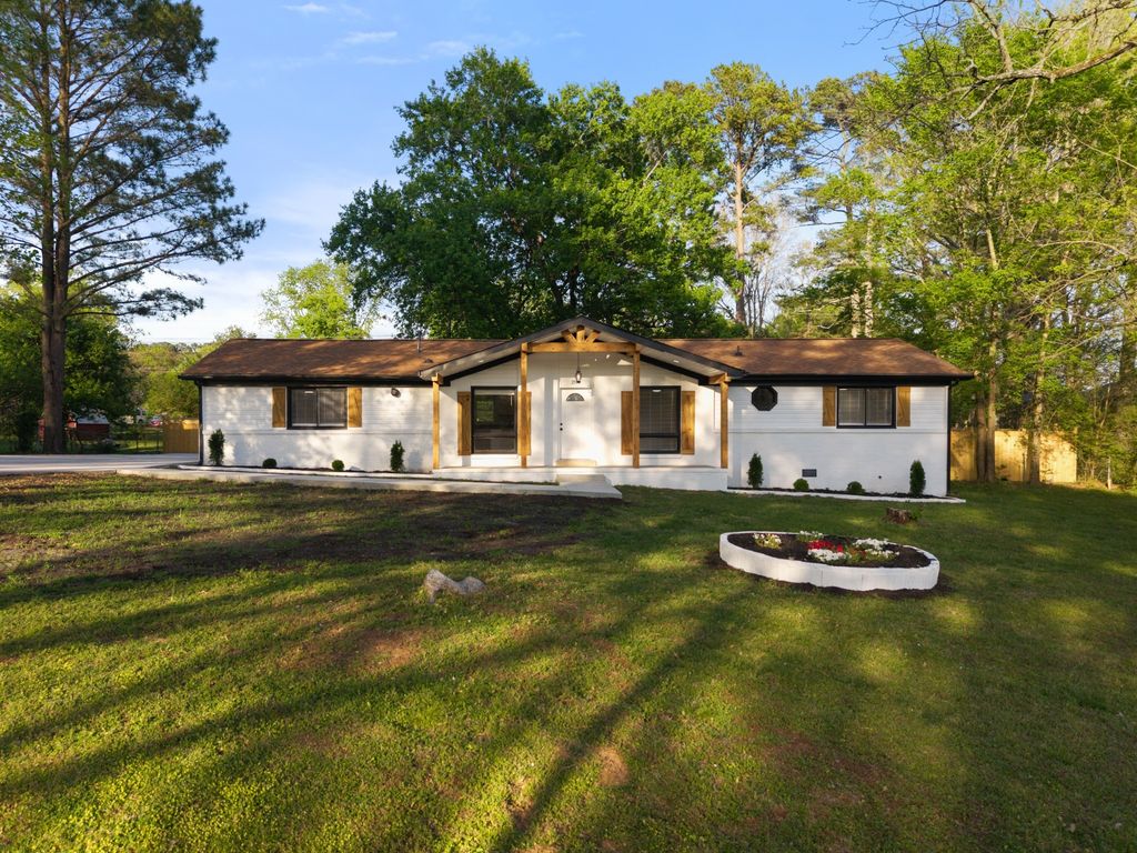 206 Osage Trl, Columbia