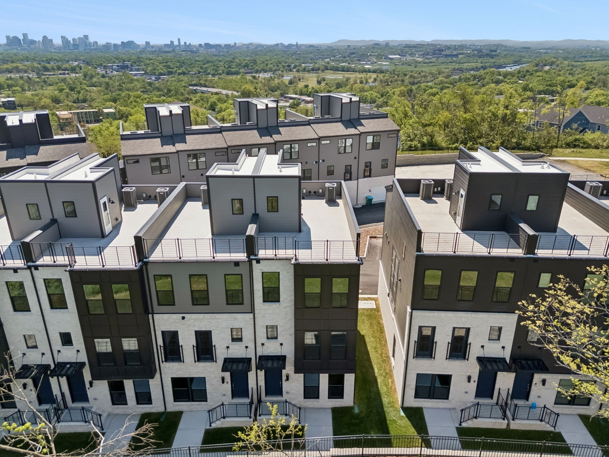 Photo of Listing #3172808