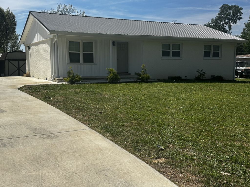 307 Randall St, Lawrenceburg