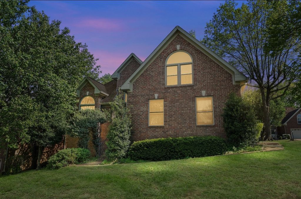501 S Lakeridge Pl, Nashville