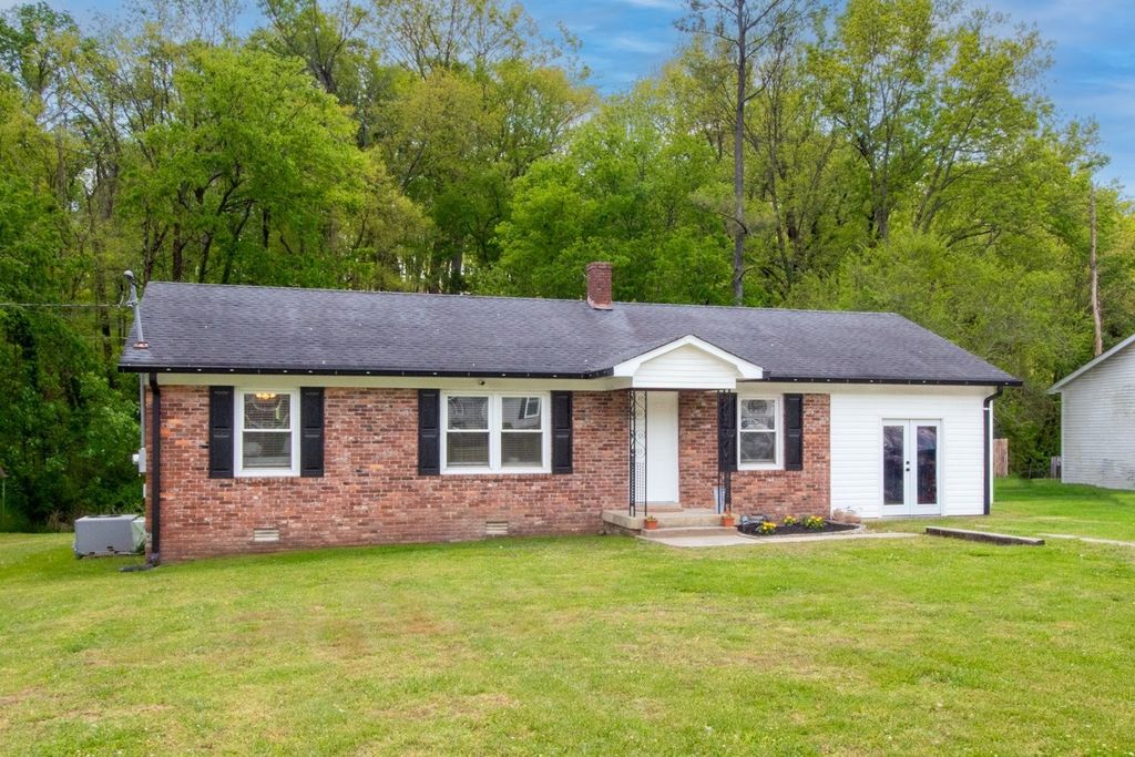 2073 Phillips St, Lewisburg