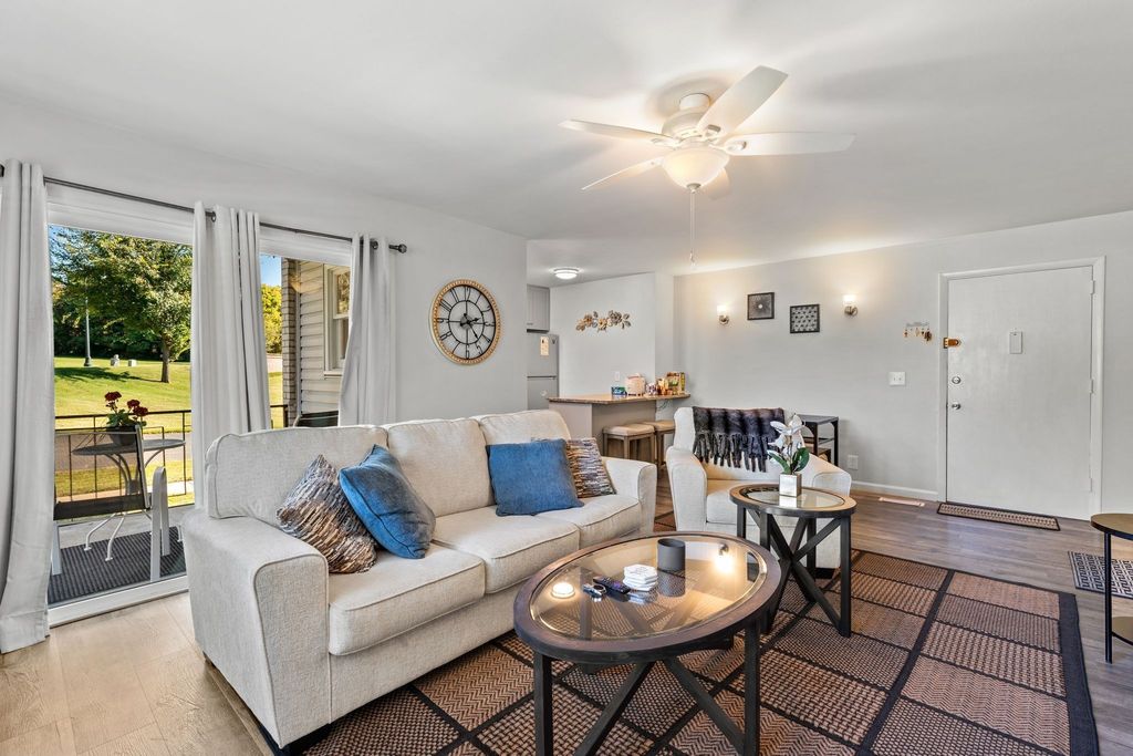 613 Hillsboro Rd A11, Franklin