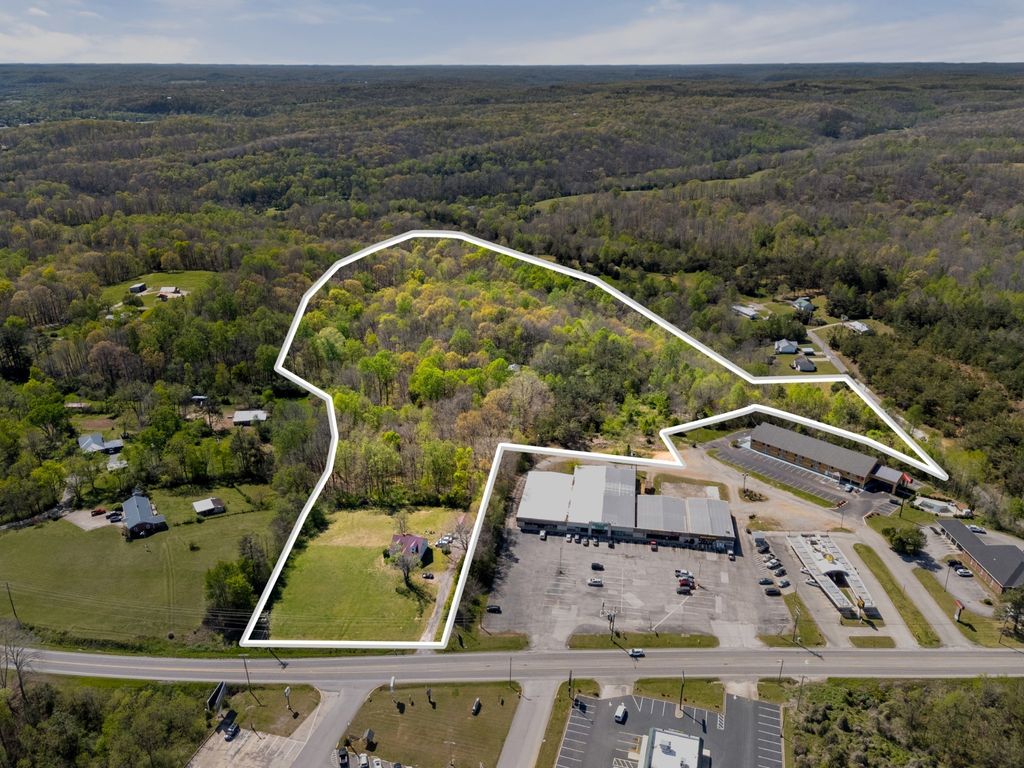 661 Highway 100, Centerville
