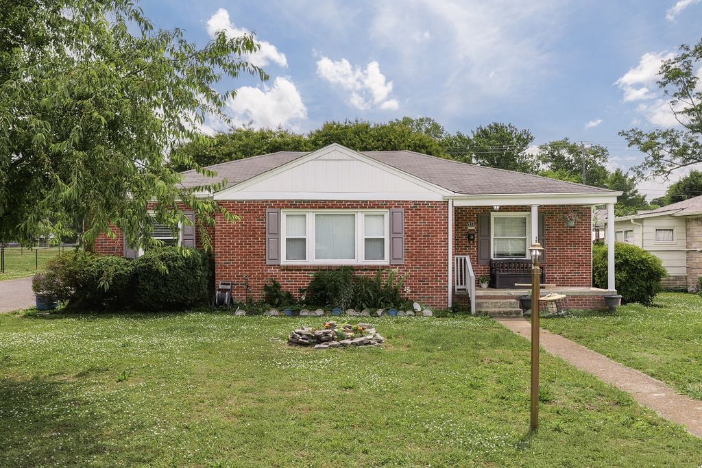917 3rd Ave, Fayetteville