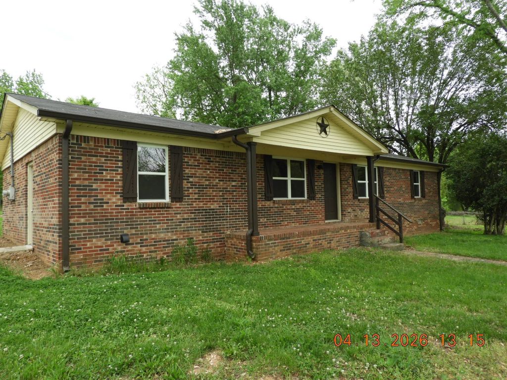 903 Miles Rd, Pulaski