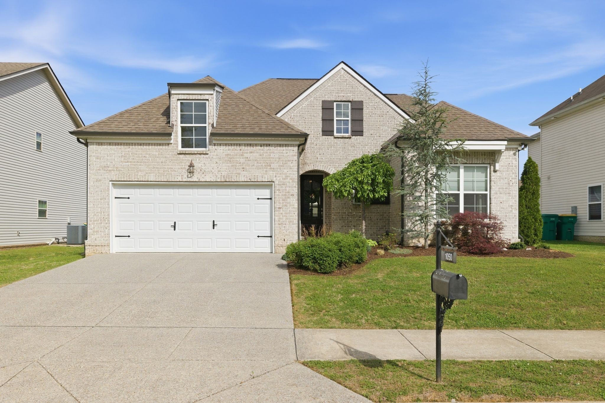 Photo of Listing #3175843