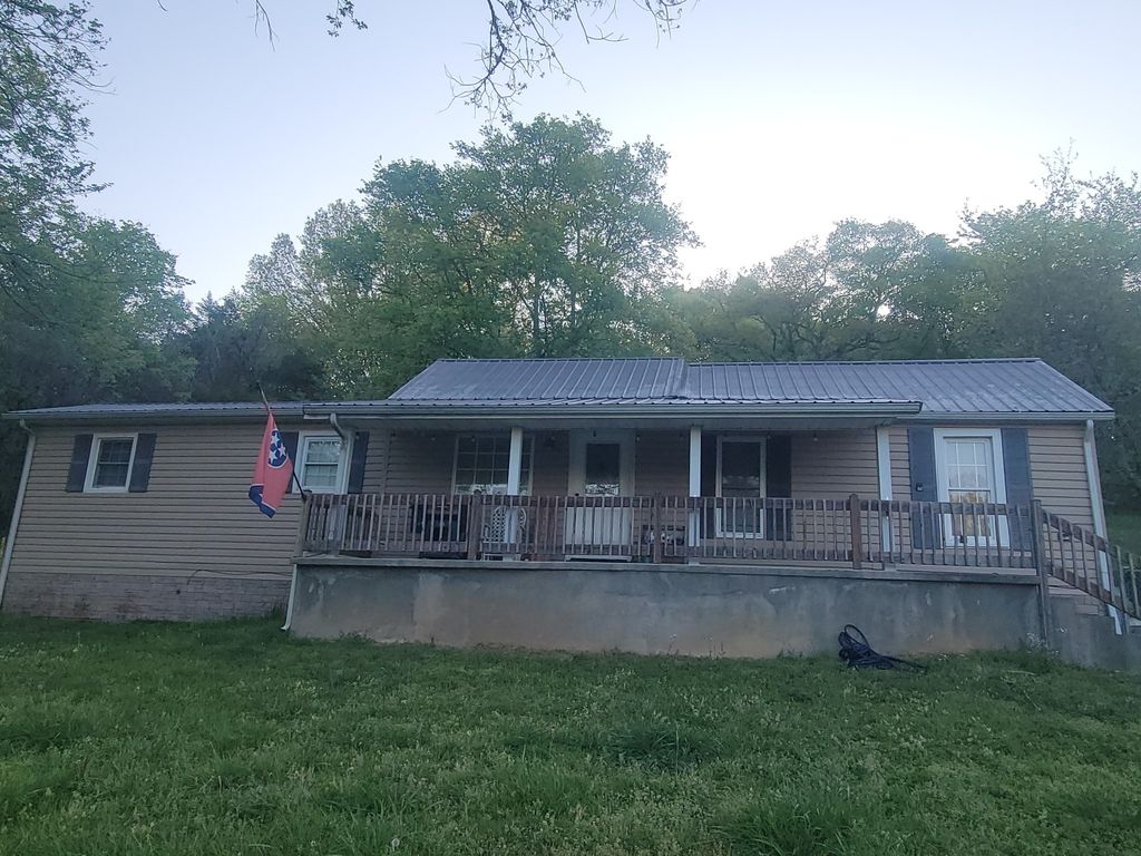 862 W Madison St, Pulaski