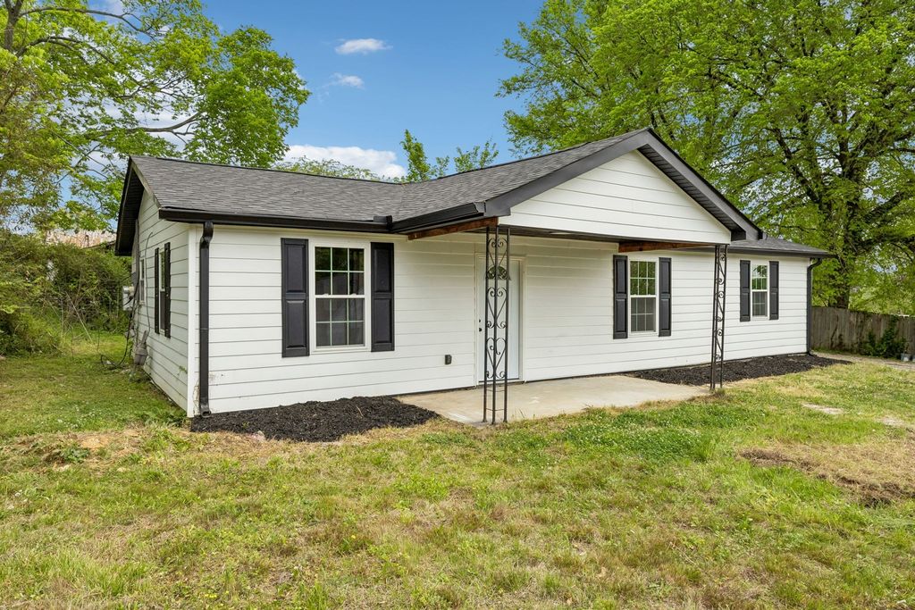 330 W Washington St, Pulaski