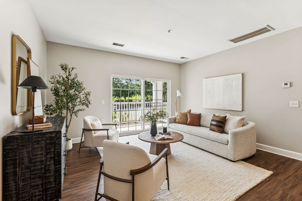 8047 Bienville Dr 4, Nashville