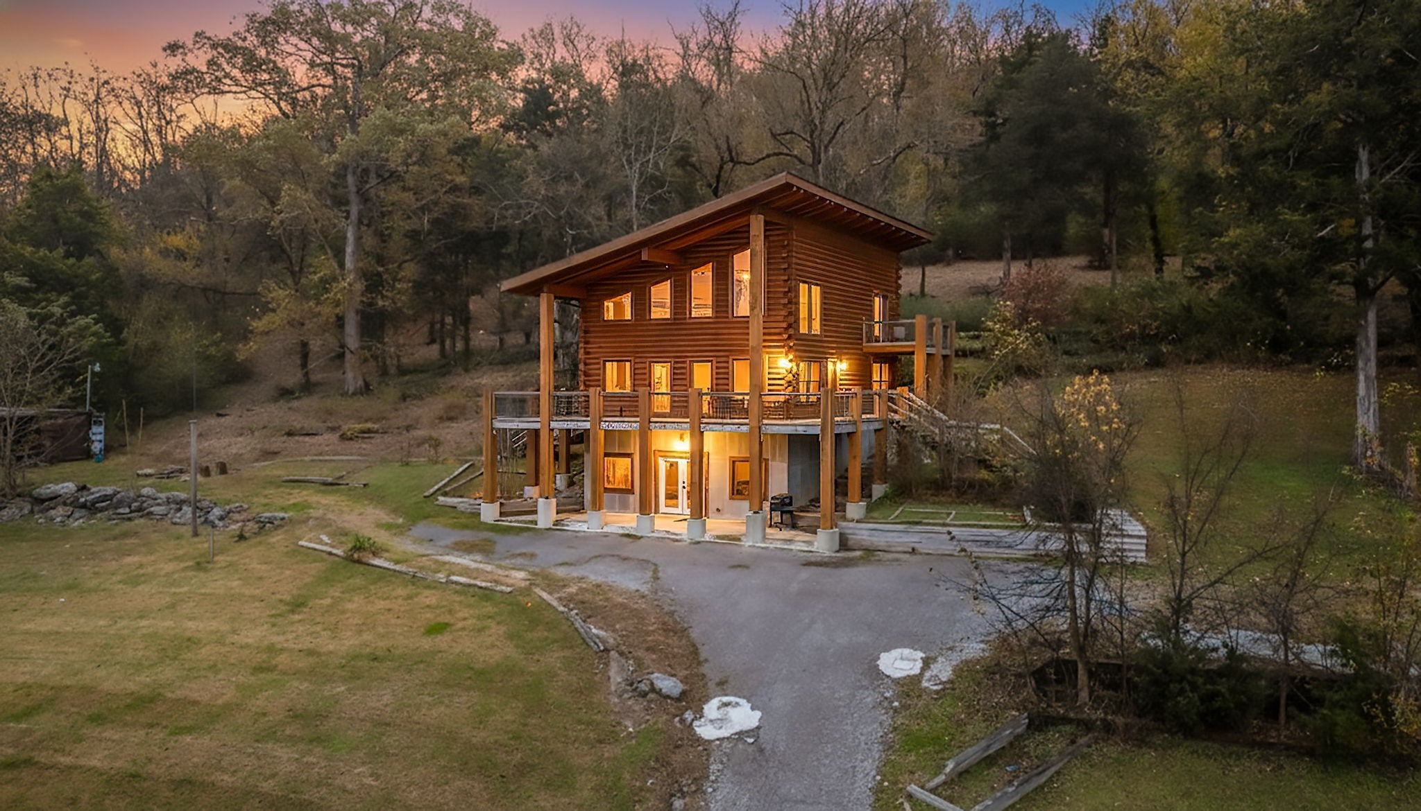 Photo of Listing #3176226