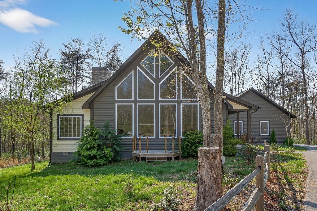 31 Reeves Pl, Monterey