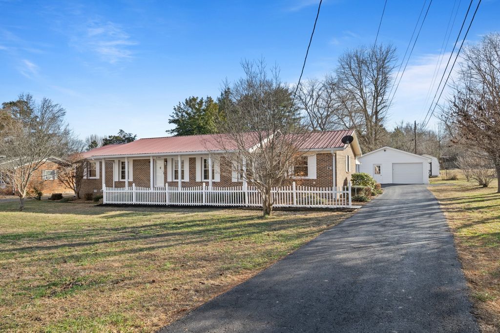 215 Hill St, Estill Springs