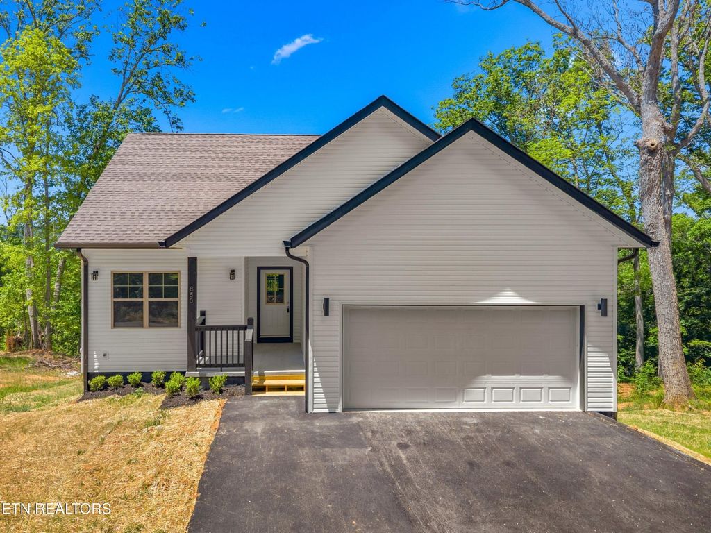 850 Trinity View Circle, Seymour