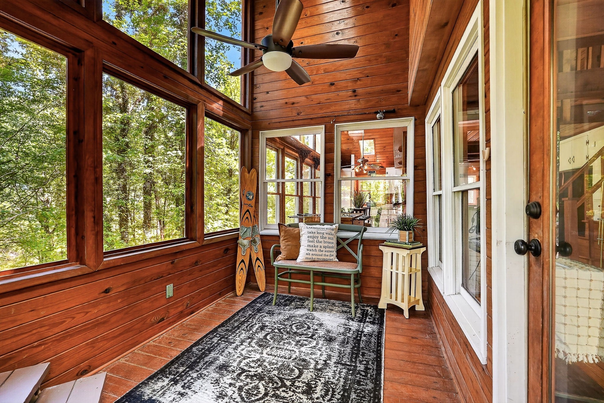 Photo of Listing #3177582