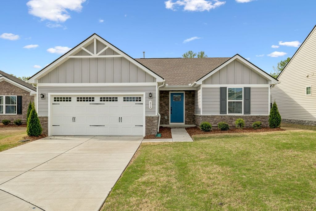 616 Streamview Dr, White House