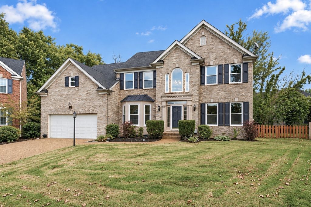 732 Braemere Dr, Franklin