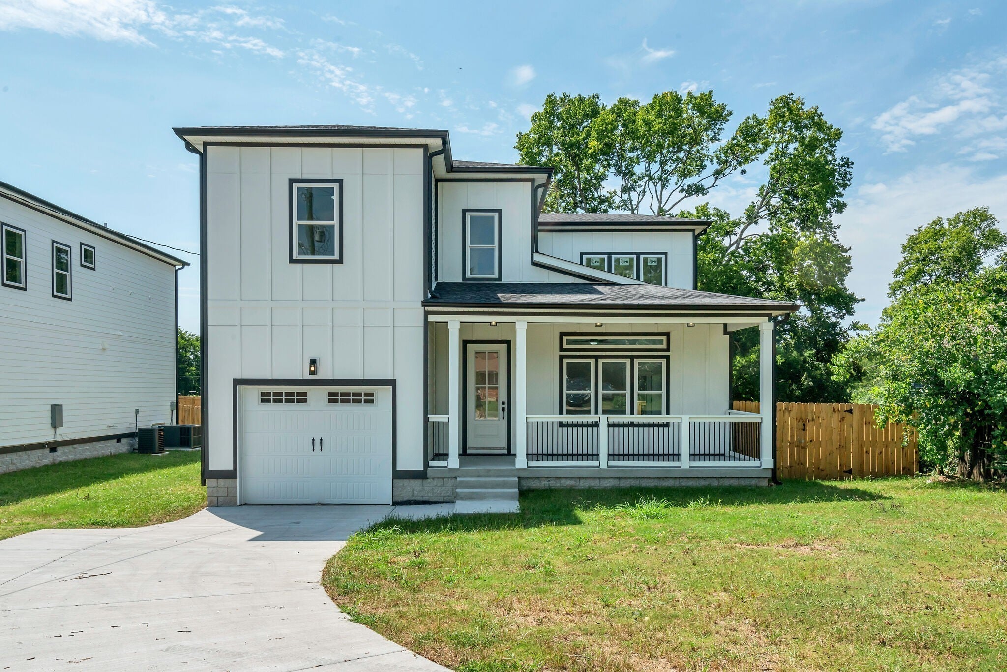 Photo of Listing #3177750