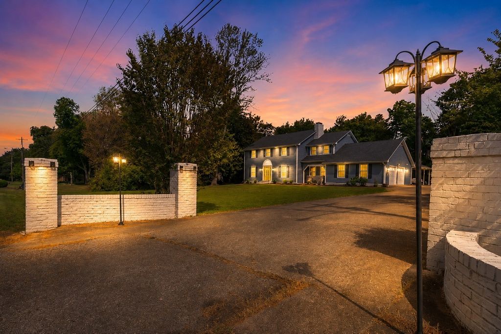 1430 Haynes Dr, Murfreesboro