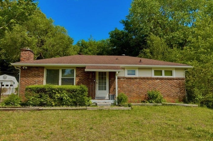 Photo of Listing #3177801