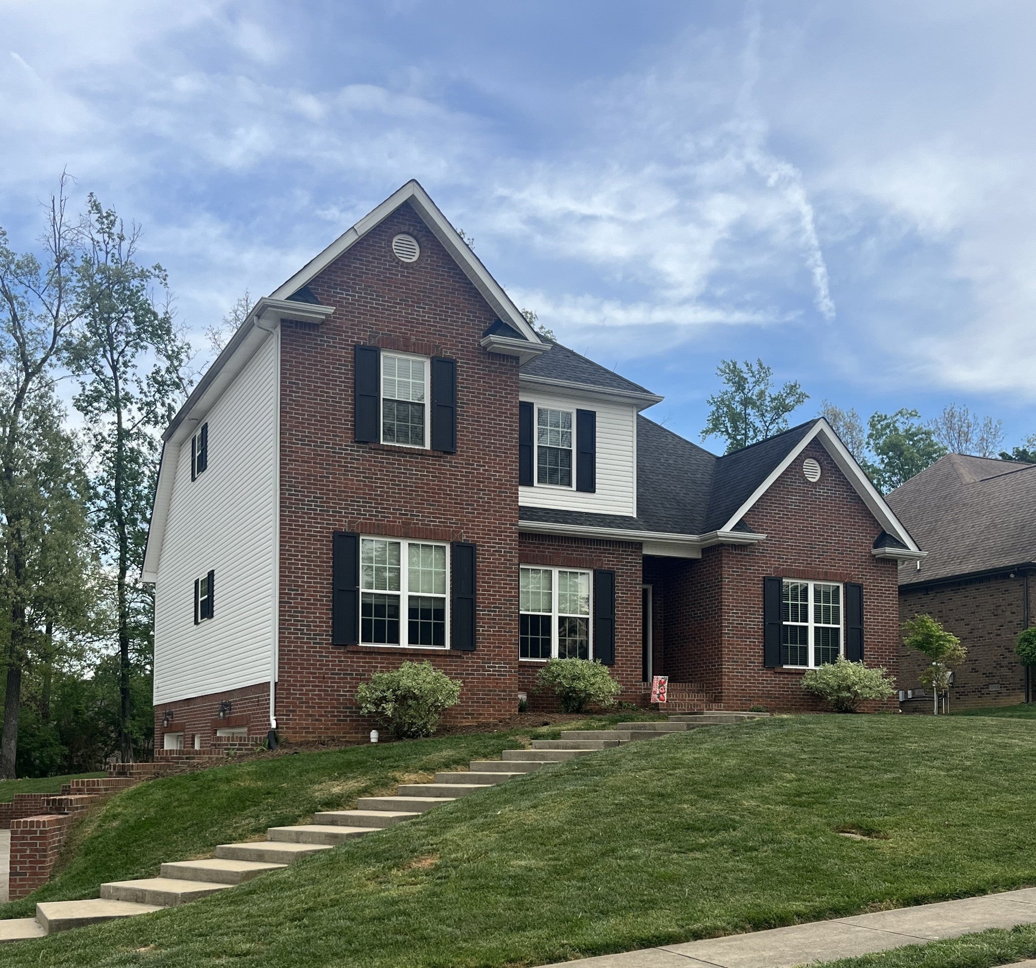 Photo of Listing #3177889