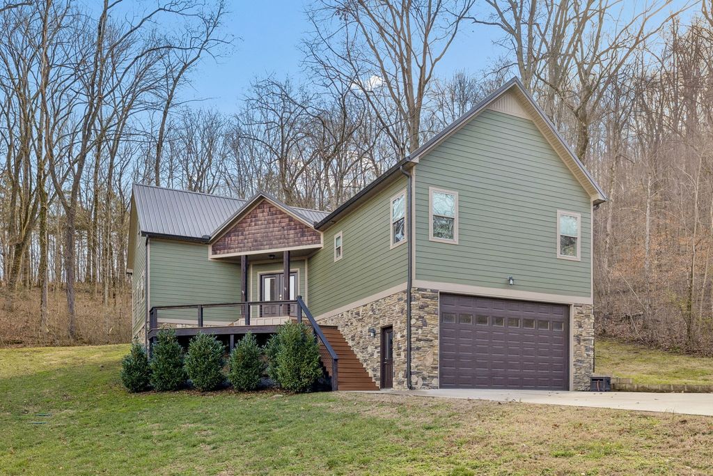 2332 Casey Cove Rd, Smithville