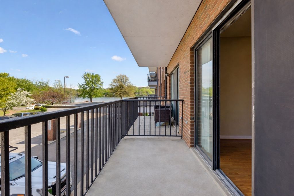 200 Sanders Ferry Rd 1210, Hendersonville
