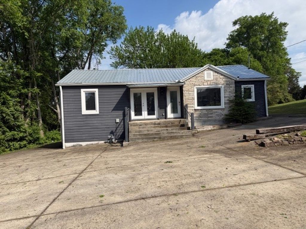 1210 Nashville Pike, Gallatin