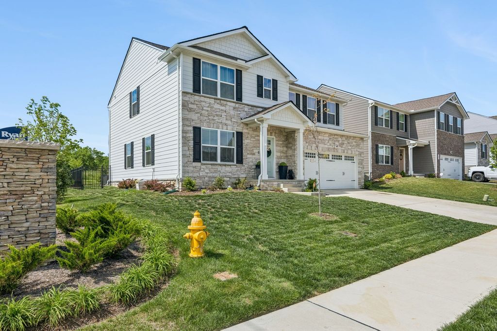 101 Walden Way, Gallatin