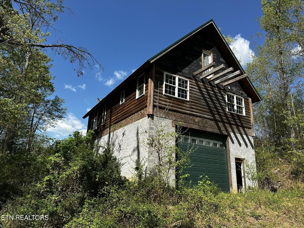 105 Johnson Hollow Lane, Greeneville