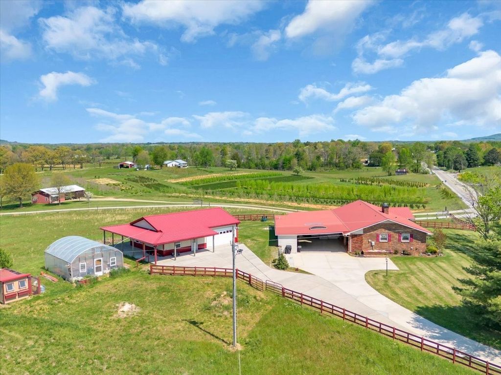 1435 Hennessee Bridge Rd, Rock Island