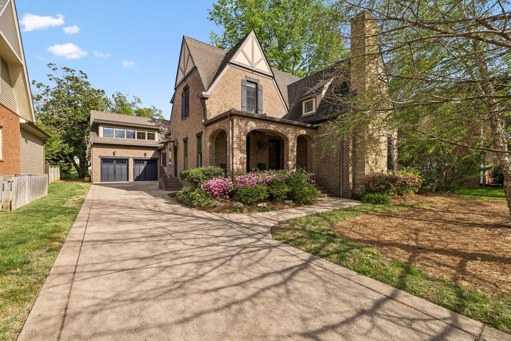 915 Evans St, Franklin