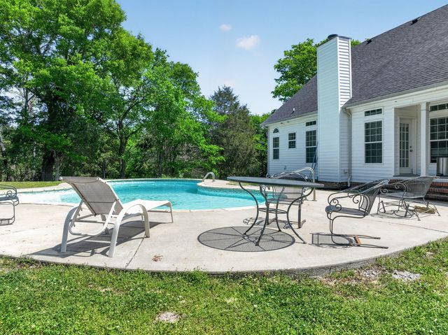 1650 Ricketts Mill Rd, Mount Pleasant