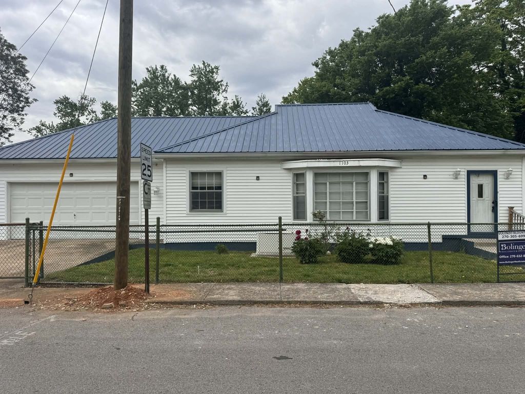 1103 E 18th St, Hopkinsville