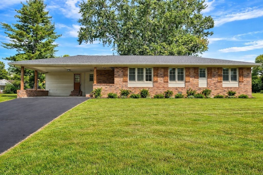 207 Donna Dr, Hopkinsville