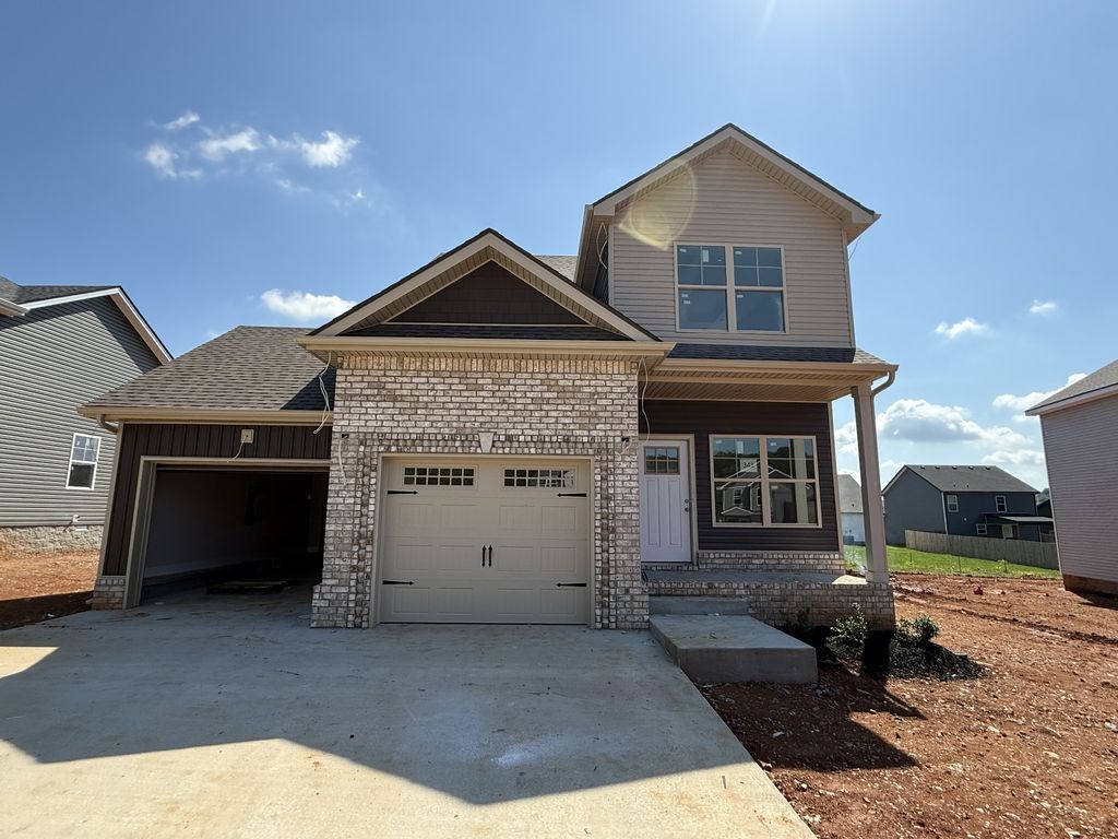 341 Cardinal Creek, Clarksville