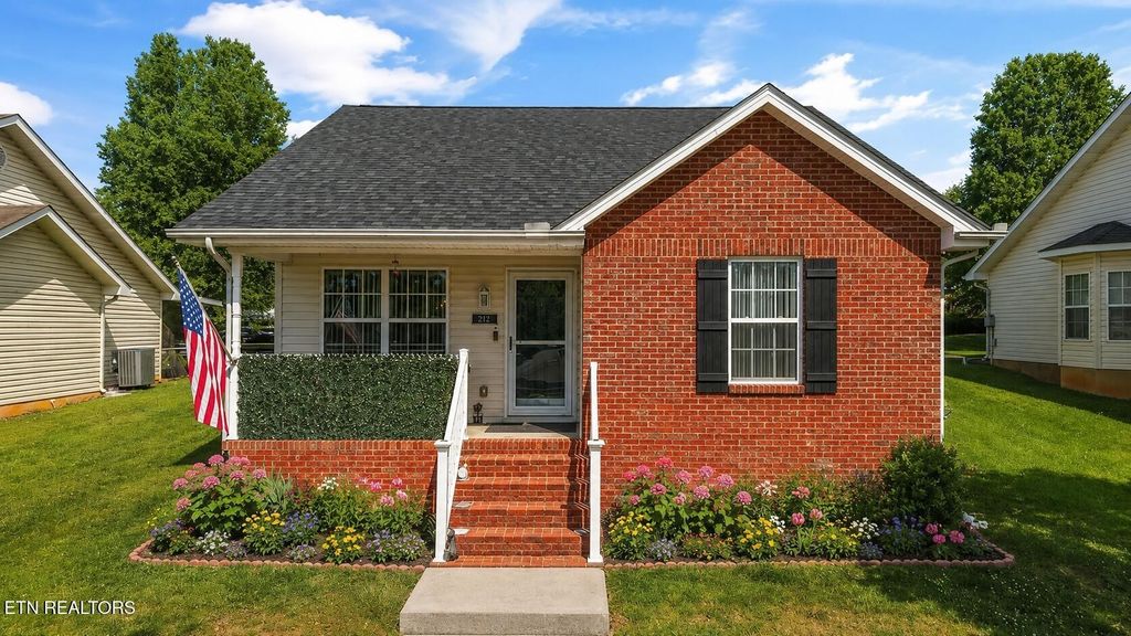 1709 Watauga St, Sevierville
