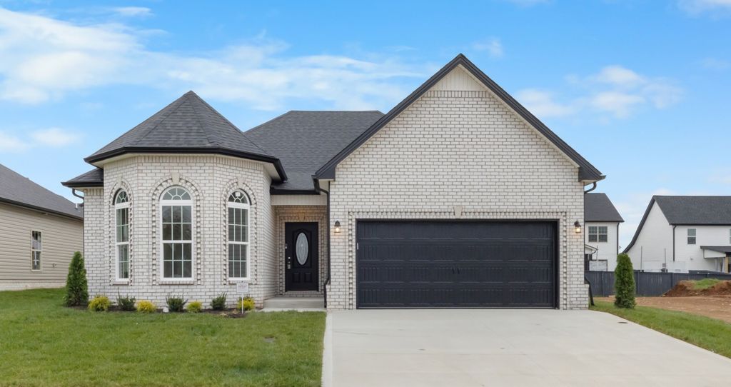 1130 Mary Lu Dr, Clarksville