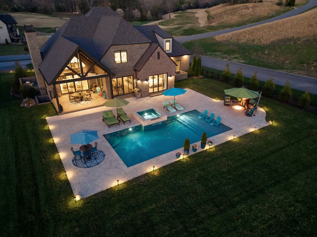 250 Bower Ct, Lenoir City