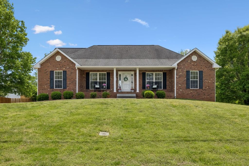 2426 Heartstone Ct, Clarksville