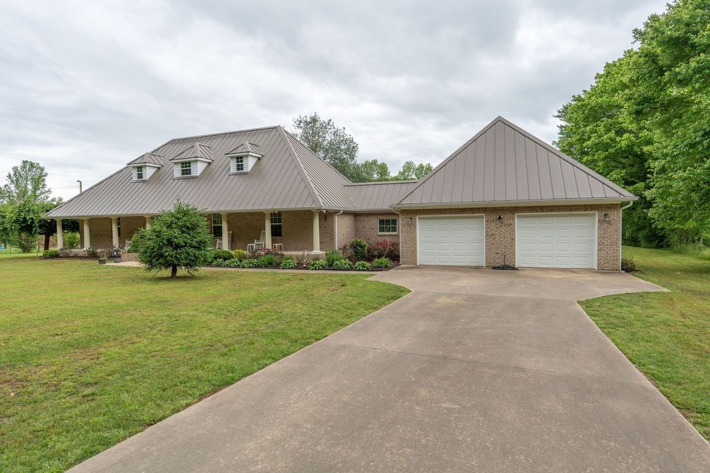 8276 Middle Butler Rd, Iron City