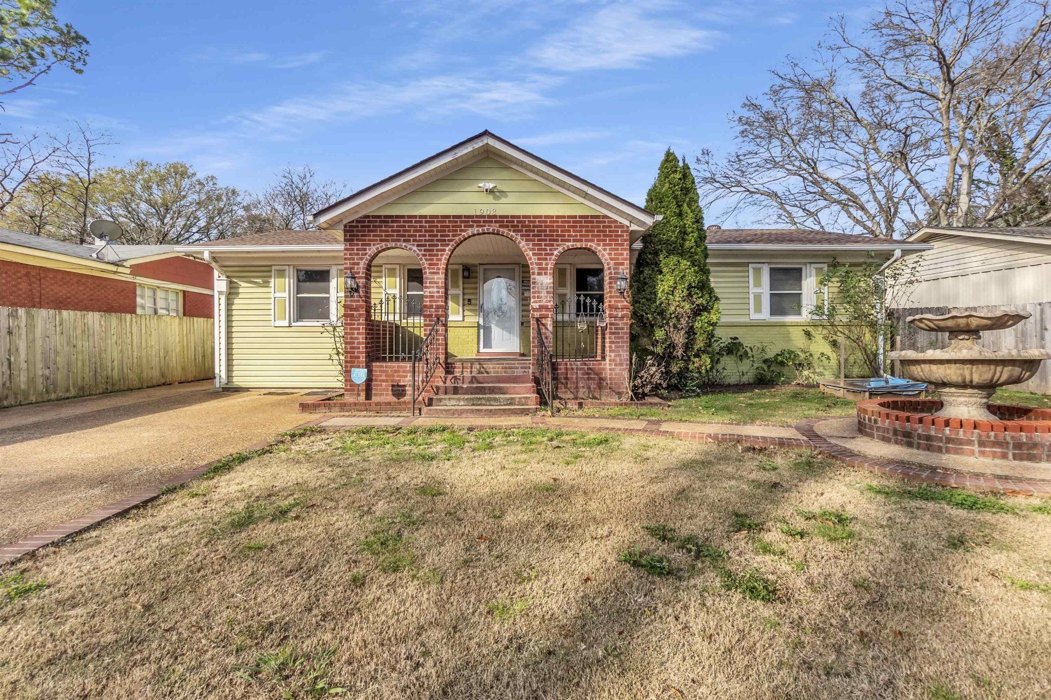 Photo of Listing #3179562