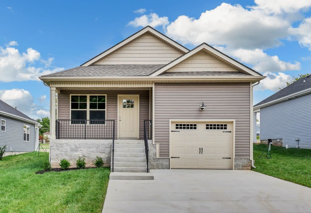 232 Arkansas Ave, Oak Grove
