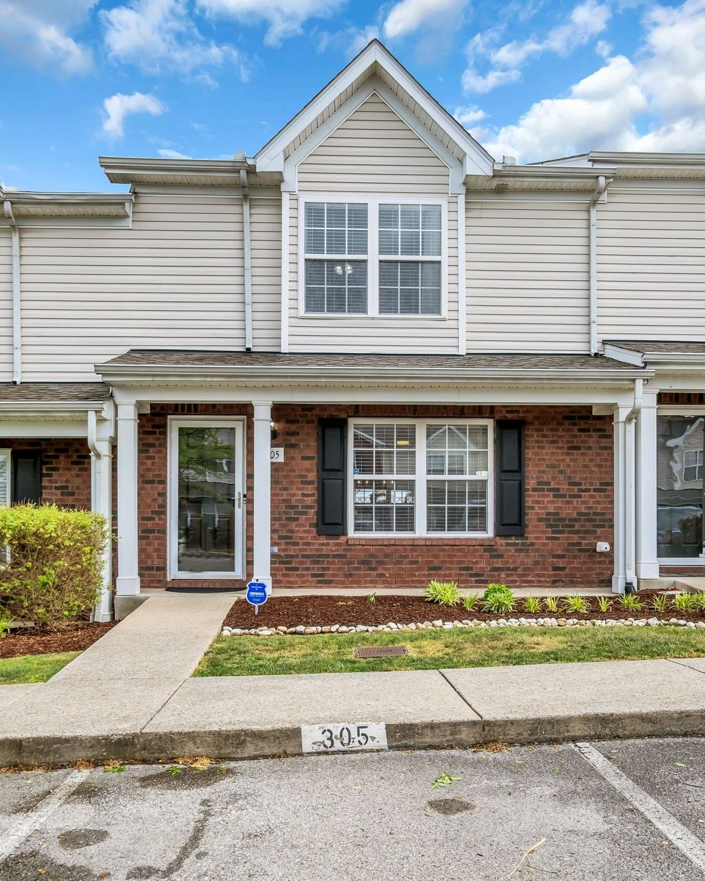 305 Doe Ridge Ct, Nashville
