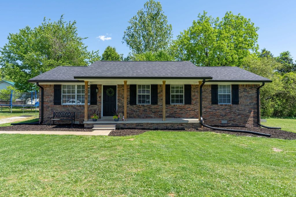 709 Windsor Ave, Lawrenceburg