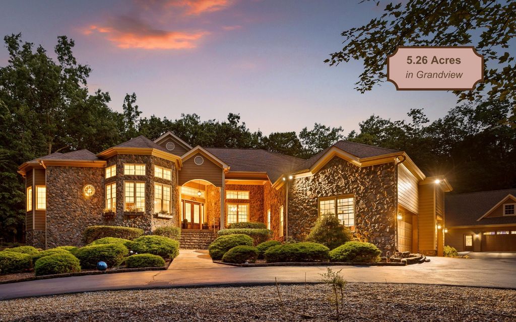 240 Horseshoe Bend Road E, Signal Mountain