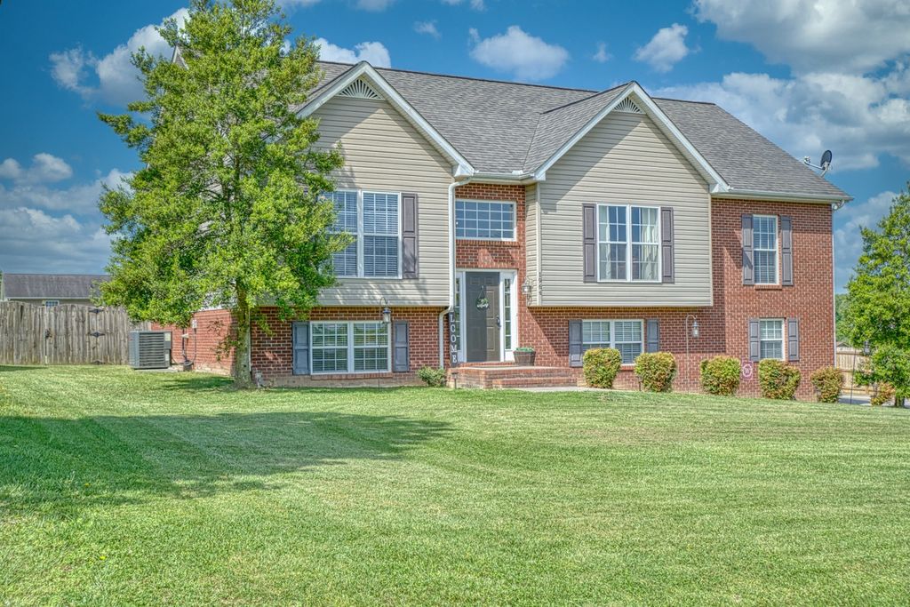 1964 Clemmons Rd, Cookeville