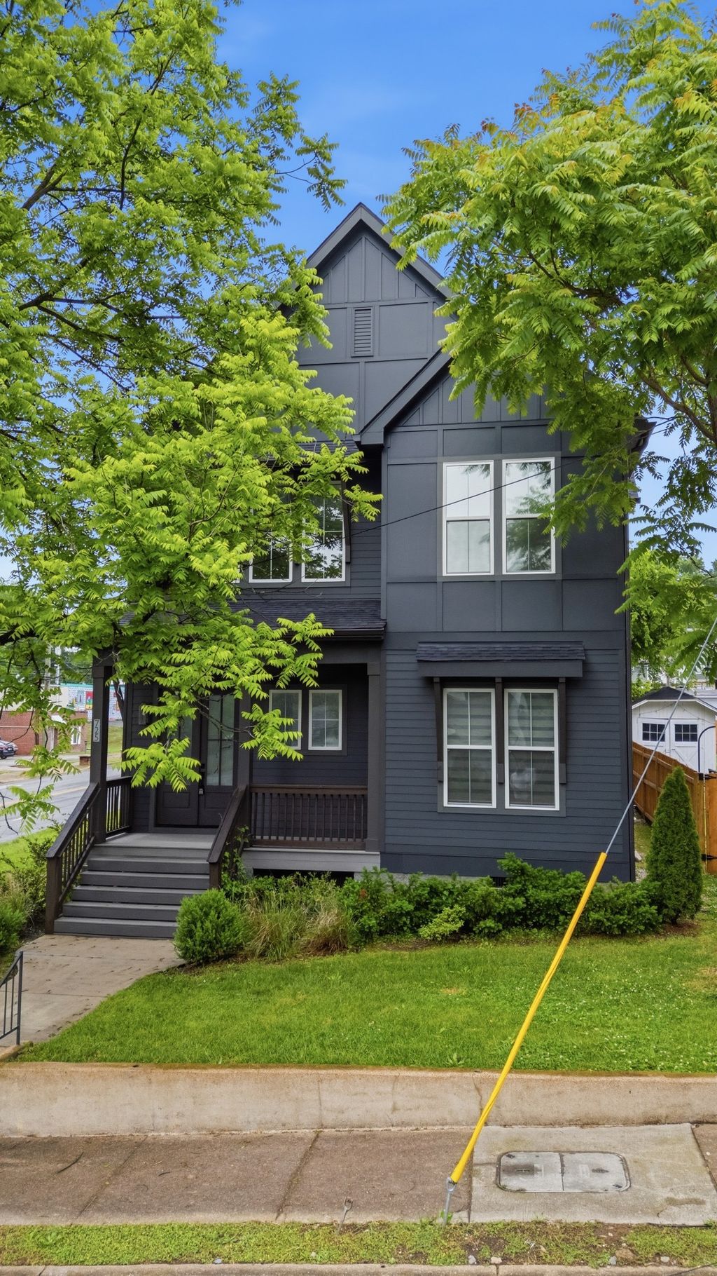 725 Hart Ave, Nashville